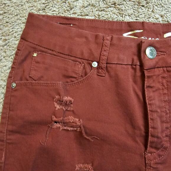 Seven7 Tummy Less High Rise Skinny Shorts Womens 12 Red Distressed Cutoff Casual - Picture 2 of 11